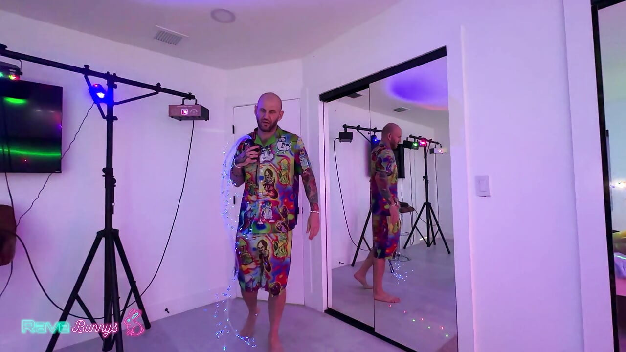 Sasha And Clara Show Up Glowing And Take Brian Completely Off Guard!