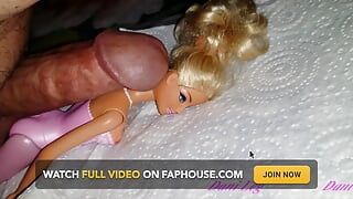 47V Большая сперма на лице хорошенькой куклы Барби