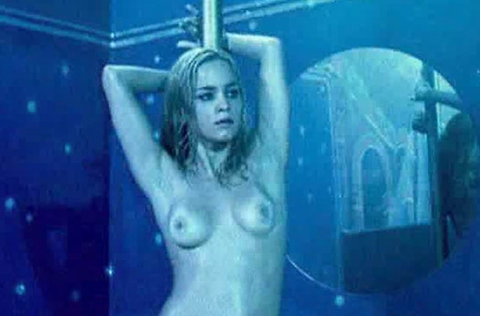 Alice braga striptease caliente en parte baja de la ciudad scandalplanetcom