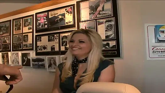 Abgeschleppte milf wird geknallt und gesichtsbesamt