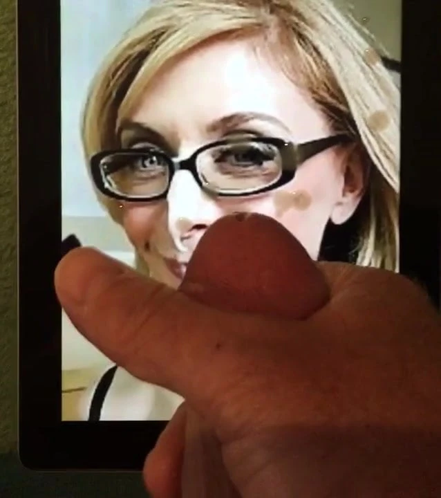 CumTribute for porn legend Nina Hartley