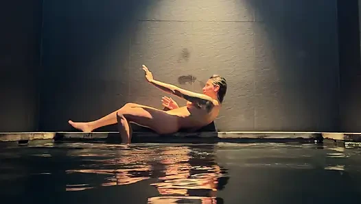Cewek semok latina lagi asik masturbasi di onsen! Cewek sange ini lagi asik ngentot sama suaminya di kamar hotel!