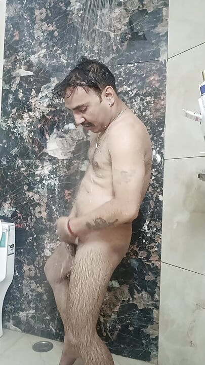 Indian desi man enjoy sex with neighbour and army officer