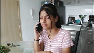 Sesso hindi, cazzo amatoriale con una bella ragazza indiana - porno in spagnolo