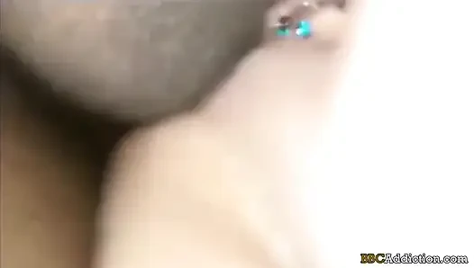 BBC Addiction - 100% Amateur und selbstgedrehte porno-videos. MILFs süchtig nach BBC und interracial knallen.