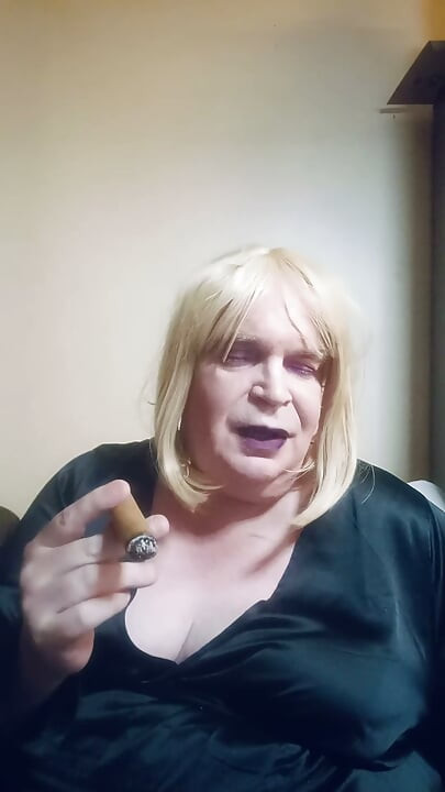 Část 4 - BBW TV mluví o svých dlouholetých zkušenostech ve světě BDSM a fetišů