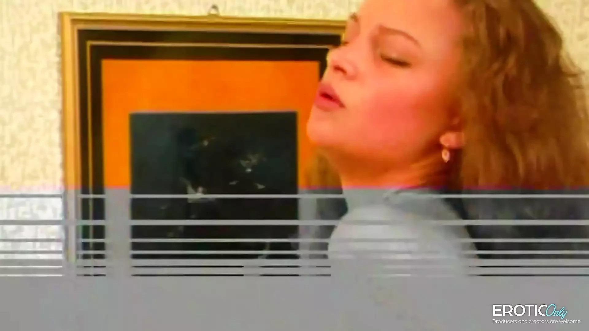 Retro adolescente menina dedos sua boceta apertada
