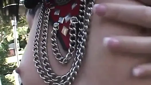 Tante seksi amerika lagi ngentot memek dan dildo di dalam memek dan pantatnya (film lengkap)