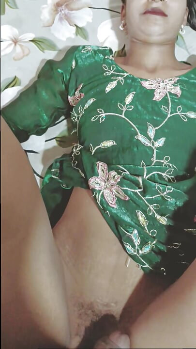 TROROS Desi Indian Hot Beautiful Bhabhi Gets Fucked With Big Black Cock