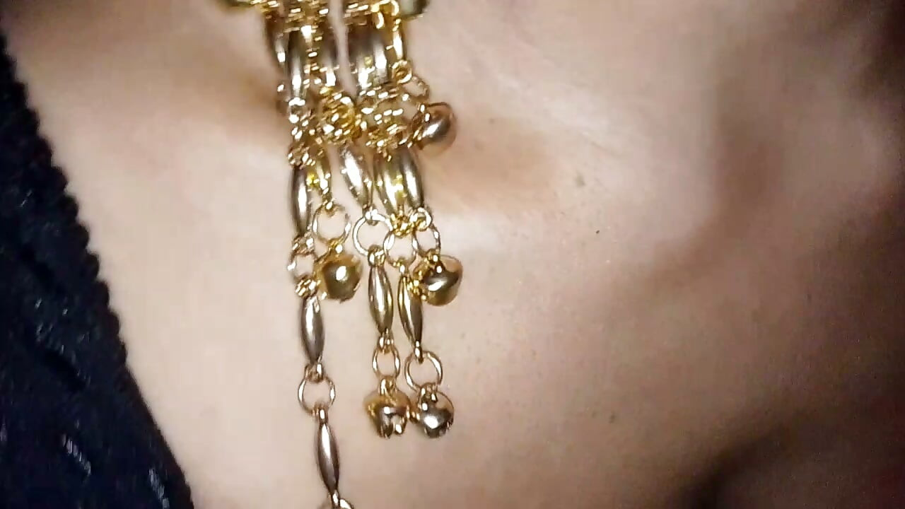 Krásná sexy puja bhabi tvrdě ošukaná jejím nevlastním otcem