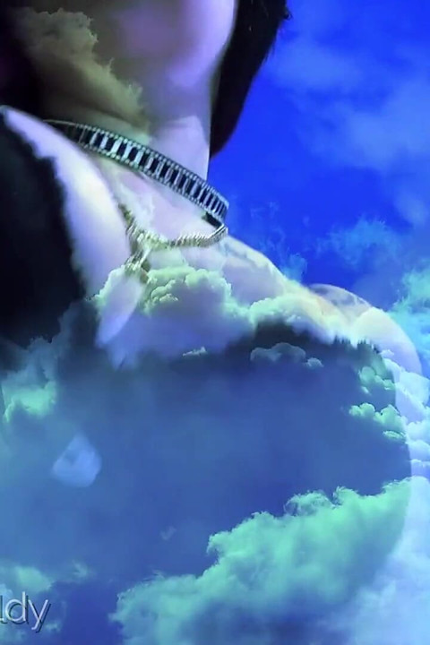 Giant succubus making you cum and crushing
