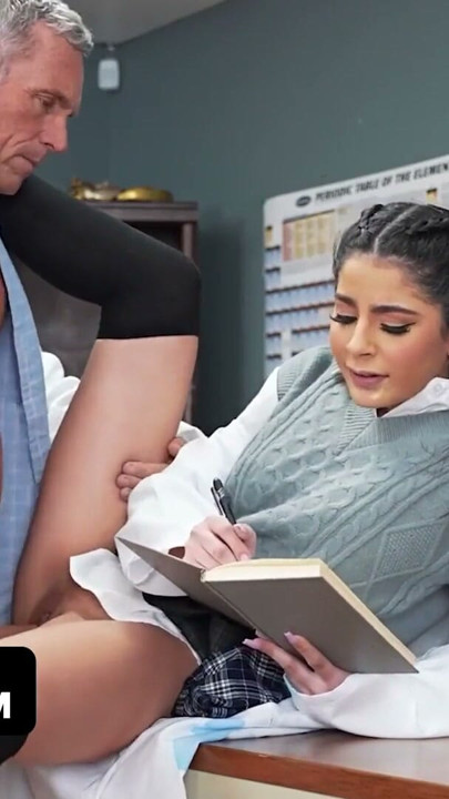 Cinsel Bilimsel Deney Korkunç Şekilde Yanlış Gidiyor - TeamSkeet | Klip 3
