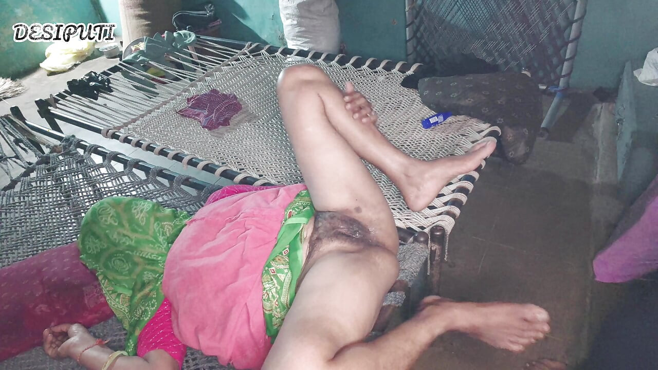 Aaj devar bhabhi ki bahut Dinon ke bad gand chudai ka mauka Mila, Hindi audio with desi style sex video