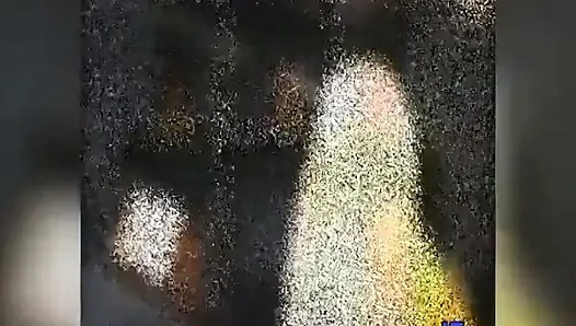 Schmutzige Brünette Im Wilden Gangbang Mit Sperma-explosionen!