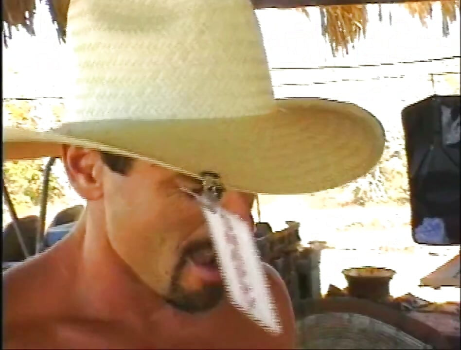 Sexy ξανθιά που γαμιέται σε θέση Dogging