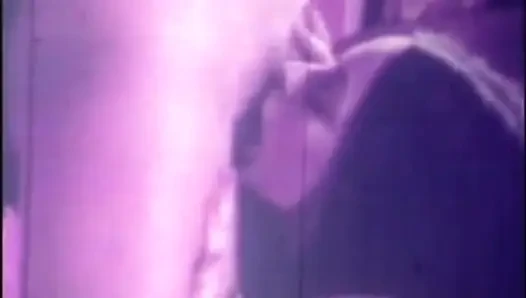 Desiree West vajinamı yalıyor