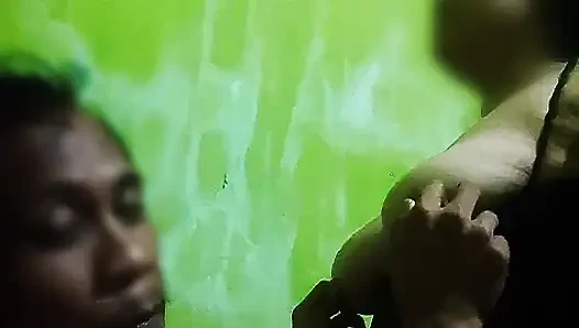 Ayo, entot memek tante sambil ise pentilnya