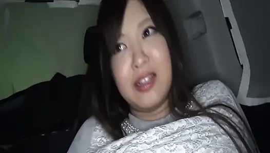 A068G01 to a plump busty wife with a healing character with a nice smile!