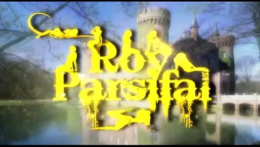 Latin chabby woman in a threesome of Italian horny men