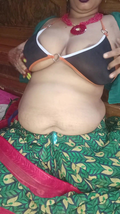 I want big black dick... Indian bbw wife saree dance and nude show | Clip 3