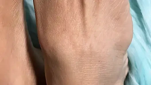 Melove Sexy Long Toes in Different Colors Nail Polish