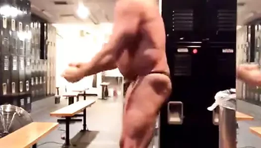 Muscledad porn video – MUSCLEDAD IN MINIMAL POSERS PART ONE