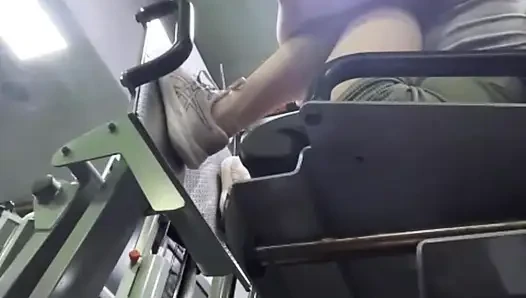 Тренировка Jucielussie в спортзале