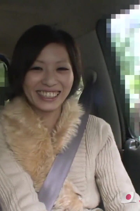 Cute Asian cougar presents her slender body for creampie