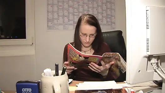 Hot girl lick each others pussies then finger fuck before dildo fucking