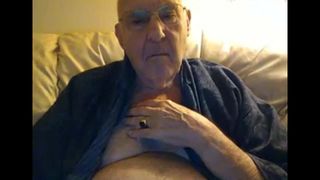 ウェブカメラにおじいちゃんのストローク