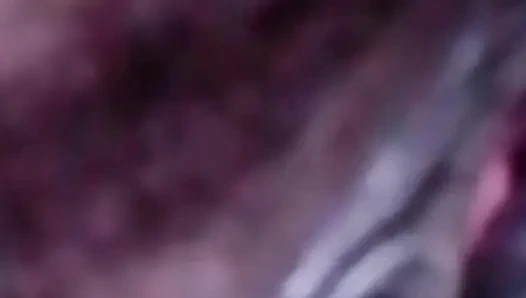 Hintli bahu gündüz vakti yaşlı sasur ji tarafından sıkı amından sikiliyor (Hintçe ses )