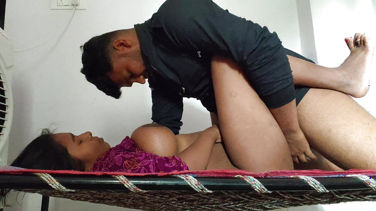 Gav ki ladki aaur pados ka ladka purane ghar me sex kar rahe he - desi girl xxx video hindi.