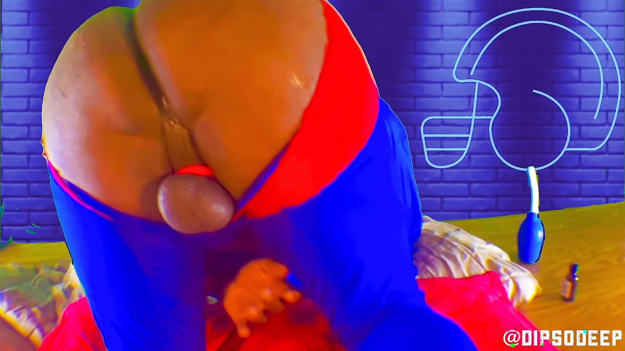 Poslušna guza igra se s velikim neurednim guzicama