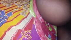 Дези Adivasi - молодая девушка трахается