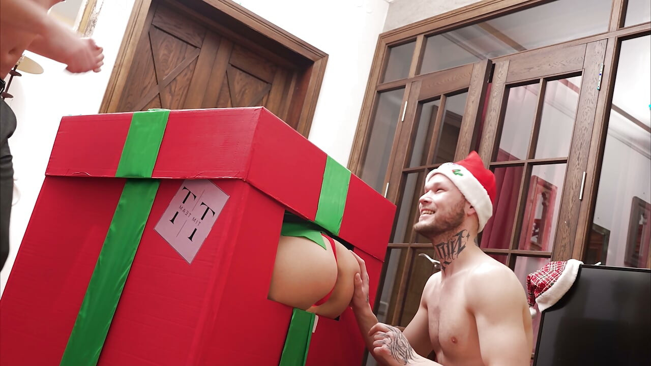 The Two of Them Fucked Hard a Gift in the Form of a Beautiful Santa's Assistant