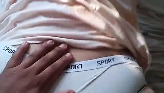 Pijamalı sikişiyor