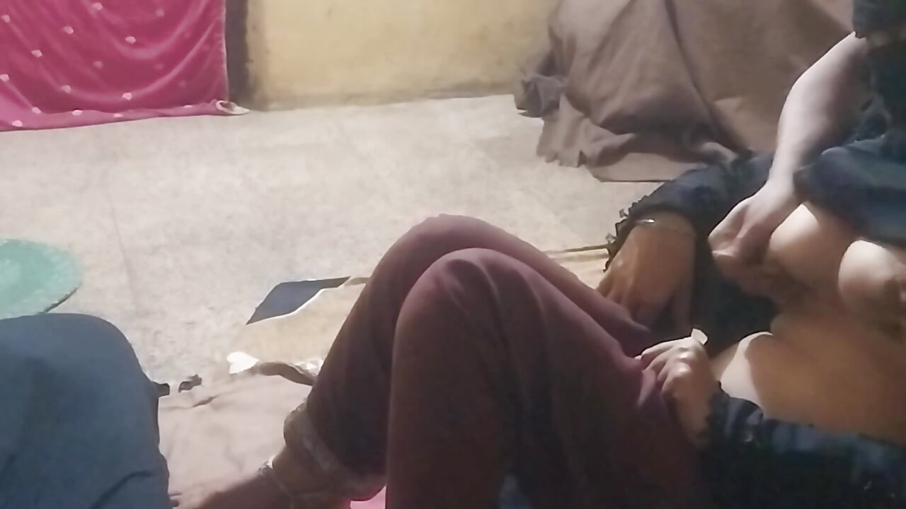Couple night chudai are gand me dalo