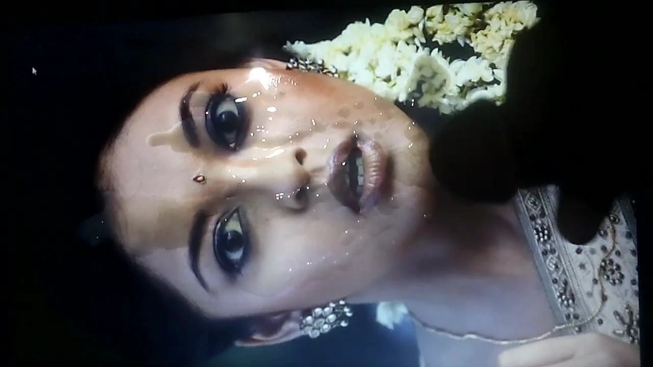 Tanushree dutta cUm tribute