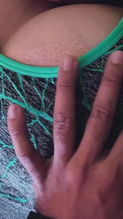 Ključni trenutak iz "Indijskog seks videa prekrasne domaćice i njenog trenera joge u teretani"