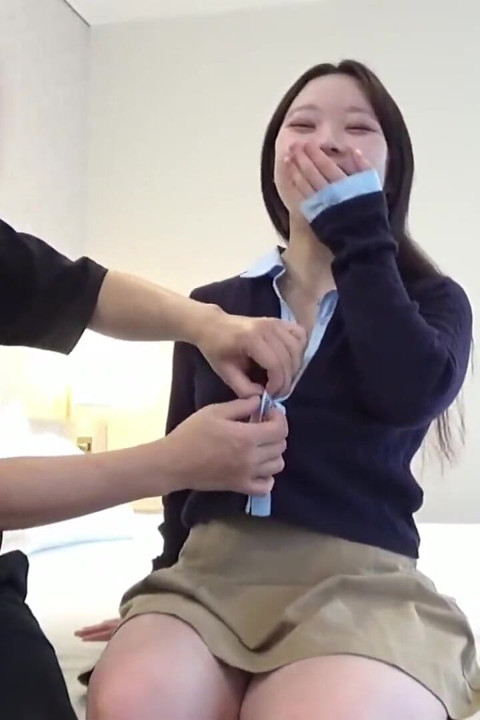 Dm Hits, Hotel Invite Seals It, a First Tokyo Fling Ends in Creampie