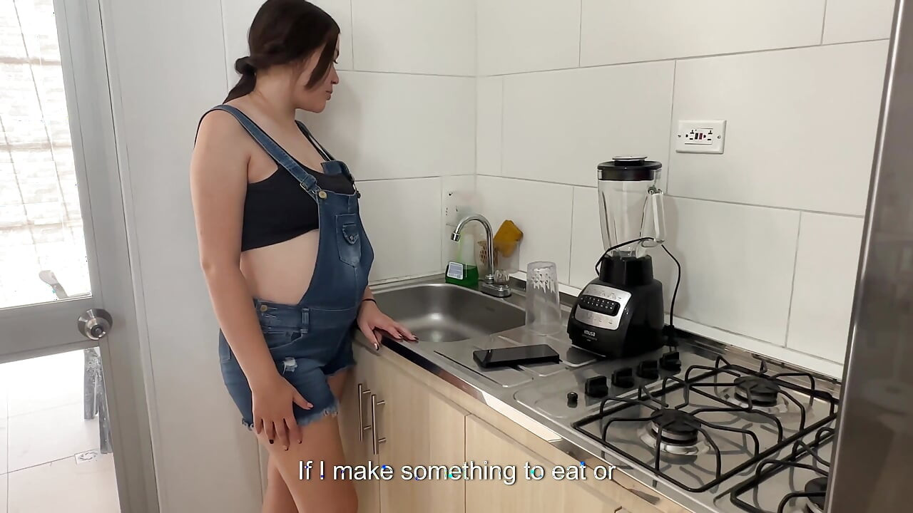 A Fun Game Ends in a Hard Fuck Between the Little Dwarf Vergon and His Pregnant Stepsister