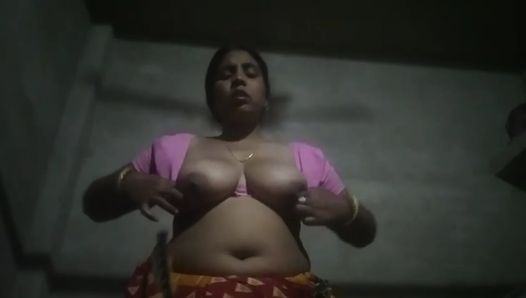 Indische hete Bhabhi in open sexy video