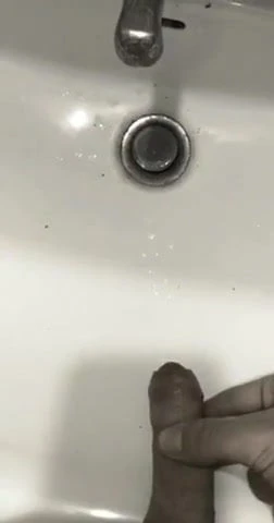 Küçük kesilmemiş çük sağladım