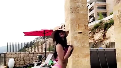 Amar Λιβανέζα τραγουδίστρια