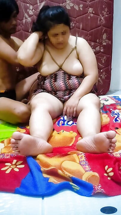 Showing off Her Sexy Body. by Wearing Lingerie. in Front of a Foreign Man.