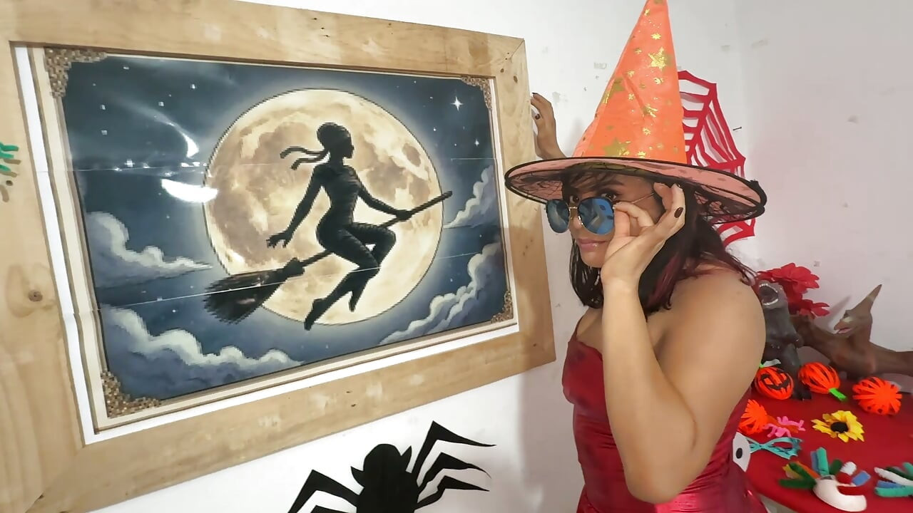 ΠΩΛΗΤΗΣ ΑΞΕΣΟΥΑΡ HALLOWEEN ΣΕ ΔΡΑΣΗ ΜΕ ΠΕΛΑΤΗ. ΕΝΤΟΝΗ ΠΙΠΑ, ΣΤΥΛ ΣΚΥΛΑΚΙ, ΜΙΣΙΟΝΑΡΙΟ ΚΑΙ ΘΕΣΗ ΚΑΟΥΓΚΕΡ