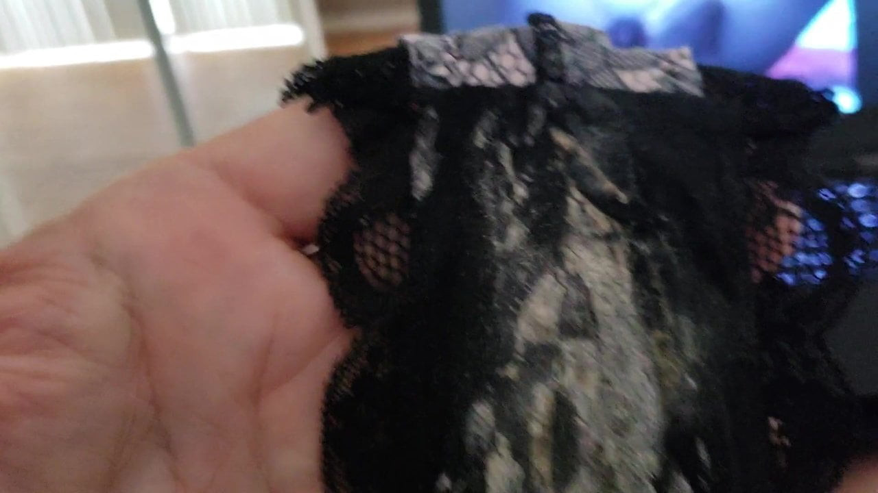 Cumming with dirty panties