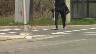 Caminar con las piernas arqueadas