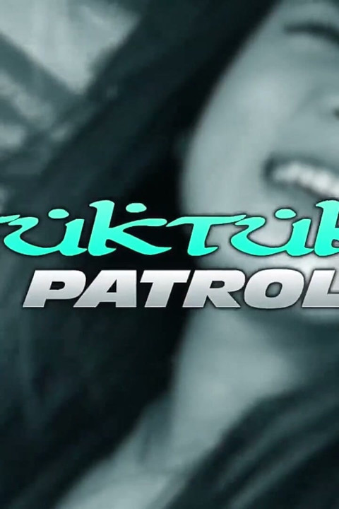 TuktukPatrol худенькую азиатскую тинку с вялыми сиськами отдолбили