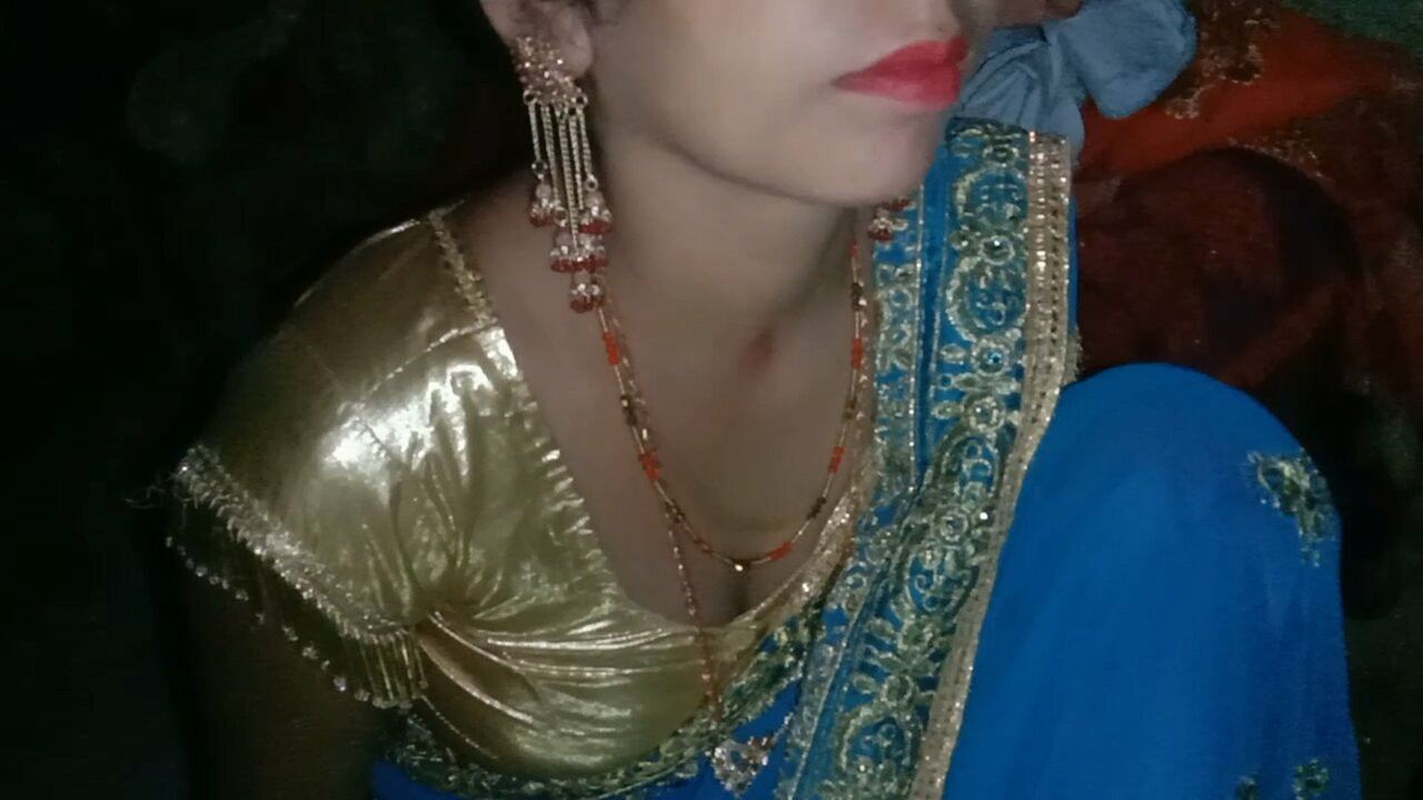 Desi gau ki barati me maal ko patake chudai saree me saree uthake ke ghore, збуджи мене